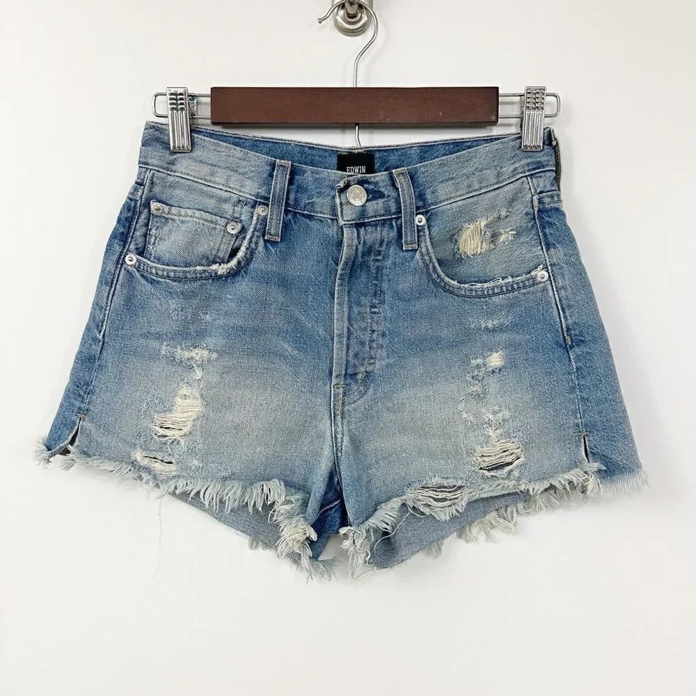 Edwin Cai Jean Shorts 4" Distressed in Cool Size 24